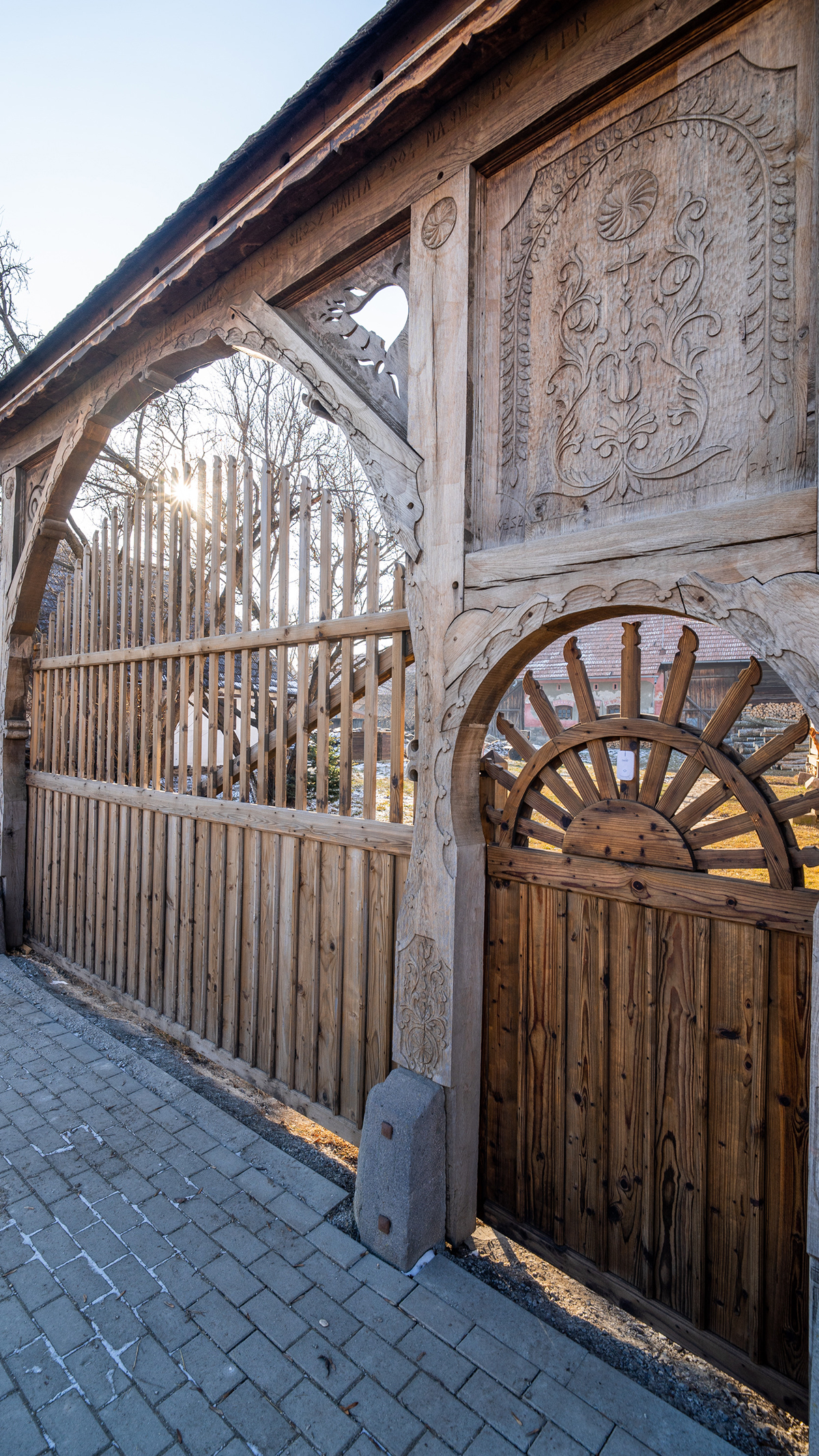 Szász-Bányász Anna